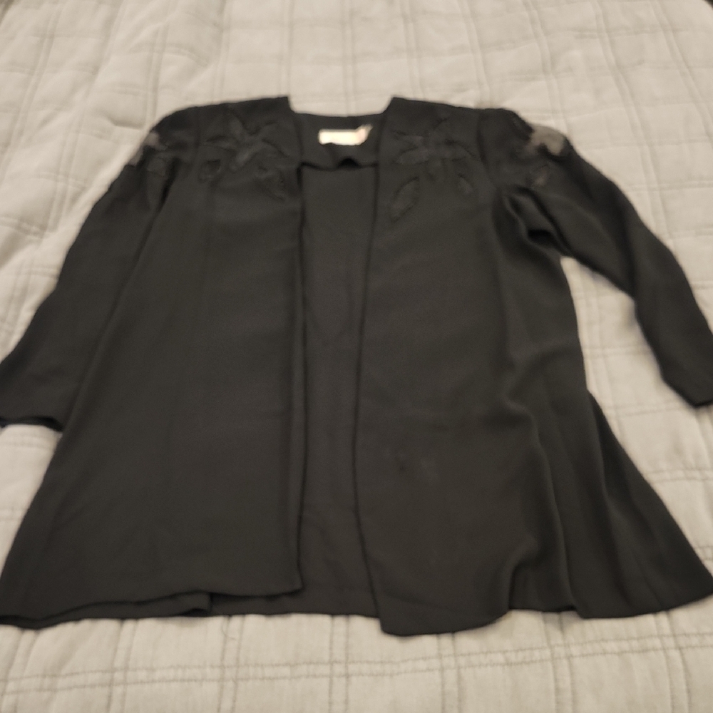 Chic Black Women's Blazer with Embroidered Detail